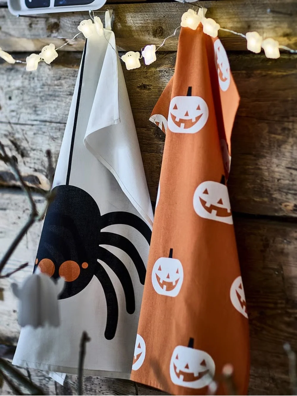 Halloween Spider & Jack-O'-Lantern Tea Towels - White & Orange